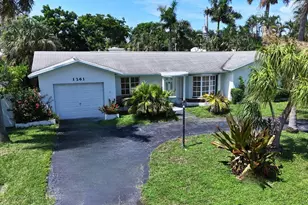1261 SE 4th Ct, Deerfield Beach, FL 33441 - Photo 6