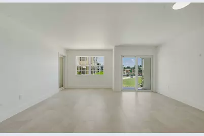 700 Pine Drive #105, Pompano Beach, FL 33060 - Photo 6