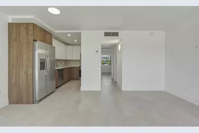 700 Pine Drive #105, Pompano Beach, FL 33060 - Photo 4
