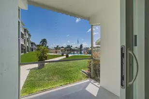 700 Pine Dr, Pompano Beach, FL 33060 - Photo 16