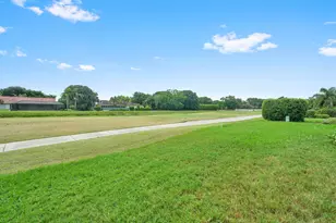 5569 Lakeview Mews Dr, Boynton Beach, FL 33437 - Photo 44