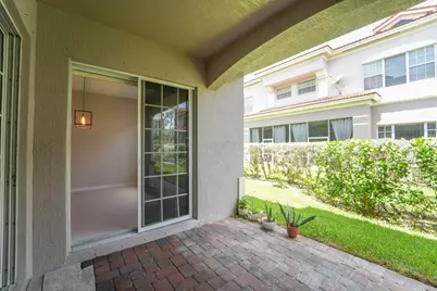 126 Lancaster Road, Boynton Beach, FL 33426 - Photo 32