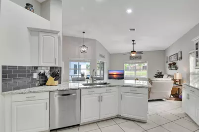 11723 Waterbend Court, Wellington, FL 33414 - Photo 4