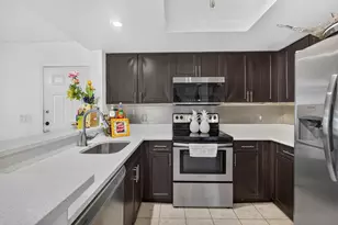 4151 N Haverhill Rd, West Palm Beach, FL 33417 - Photo 10
