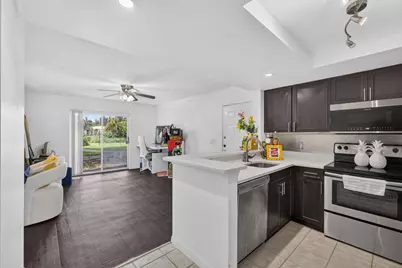4151 N Haverhill Road #1504, West Palm Beach, FL 33417 - Photo 12
