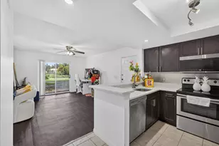 4151 N Haverhill Rd, West Palm Beach, FL 33417 - Photo 12