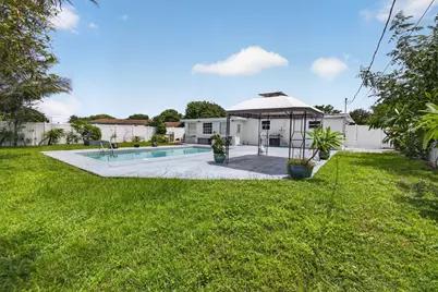 813 Date Palm Drive, Lake Park, FL 33403 - Photo 44