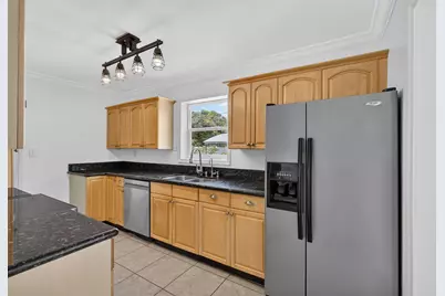 813 Date Palm Drive, Lake Park, FL 33403 - Photo 16