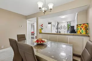 5718 Coral Lake Dr, Margate, FL 33063 - Photo 10