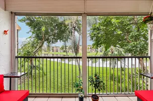 5718 Coral Lake Dr, Margate, FL 33063 - Photo 6