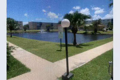 424 SE 10th Street #104, Dania Beach, FL 33004 - Photo 12