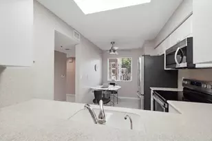 6112 Huntwick Terrace, Delray Beach, FL 33484 - Photo 10