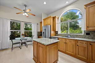 21 Grand Bay Cir, Juno Beach, FL 33408 - Photo 10