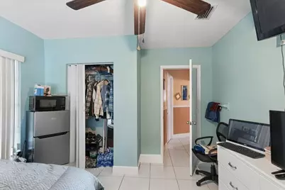 4290 NW 49th Terrace NW, Lauderdale Lakes, FL 33319 - Photo 16