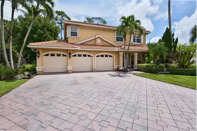 522 Cypress Green Circle, Wellington, FL 33414 - Photo 2