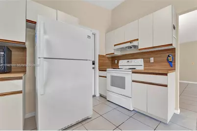 1406 NW 8th Street, Dania Beach, FL 33004 - Photo 10