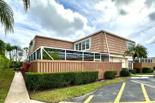 11551 Winchester Dr, Palm Beach Gardens, FL 33410 - Photo 2