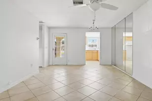 2965 Ashley Dr W, West Palm Beach, FL 33415 - Photo 6