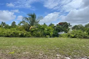 121 NW 7th Ct, Deerfield Beach, FL 33441 - Photo 8