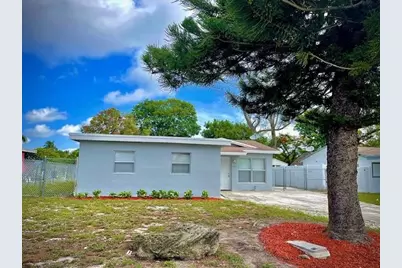 121 NW 7th Court, Deerfield Beach, FL 33441 - Photo 2