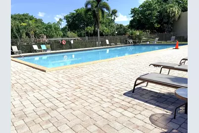 8344 Trent Court #B, Boca Raton, FL 33433 - Photo 6