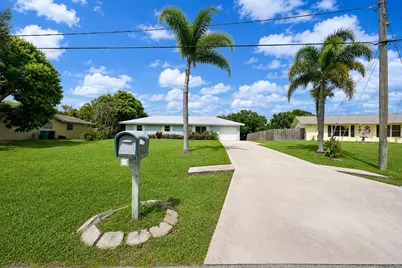 2485 SE Sidonia Street, Port Saint Lucie, FL 34952 - Photo 2