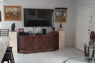9360 SW 37th St, Miami, FL 33165 - Photo 2