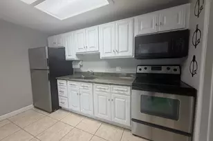 7194 Southgate Blvd, Tamarac, FL 33321 - Photo 4