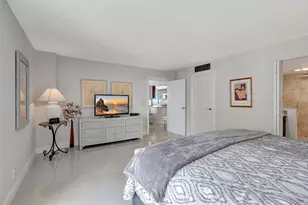 5460 N Ocean Dr, Singer Island, FL 33404 - Photo 14