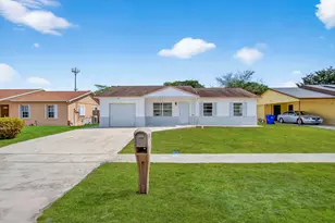 405 SW 78th Terrace, North Lauderdale, FL 33068 - Photo 2