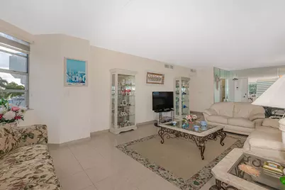 1980 S Ocean Drive #3P, Hallandale Beach, FL 33009 - Photo 4