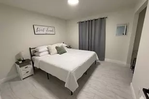 1194 SE Clifton Ln, Port Saint Lucie, FL 34983 - Photo 6