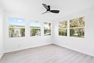 720 S 11th St, Lantana, FL 33462 - Photo 6