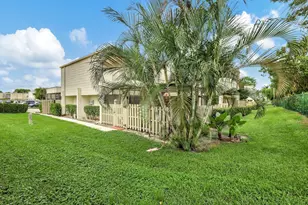 1558 Shaker Cir, Wellington, FL 33414 - Photo 1