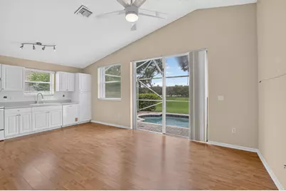 7666 Rockport Circle, Lake Worth, FL 33467 - Photo 6