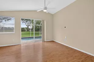 7666 Rockport Cir, Lake Worth, FL 33467 - Photo 10