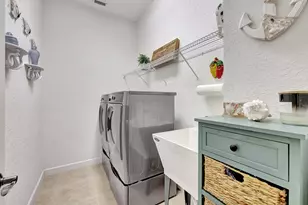 827 SW Grand Reserves Blvd, Port Saint Lucie, FL 34986 - Photo 22
