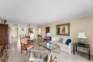 7076 Huntington Ln, Delray Beach, FL 33446 - Photo 10