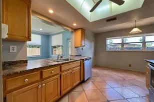 1785 NW 39th Pl, Oakland Park, FL 33309 - Photo 10