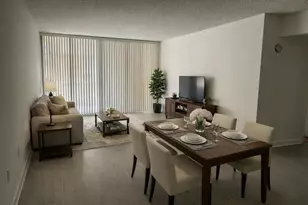 10400 SW 108th Ave, Miami, FL 33176 - Photo 4