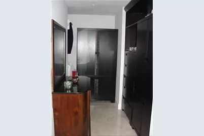 185 SW 7th Street #1802, Miami, FL 33130 - Photo 6