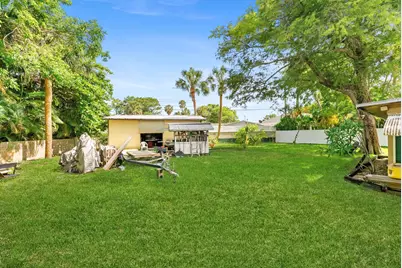 330 NW 32nd Court, Oakland Park, FL 33309 - Photo 4
