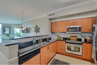 804 E Windward Way #603, Lantana, FL 33462 - Photo 6