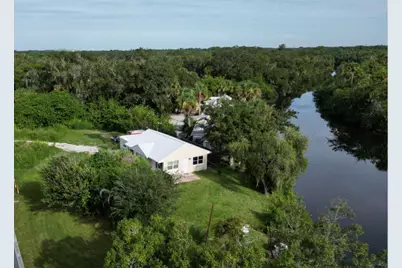 1764 W Midway, Fort Pierce, FL 34981 - Photo 2