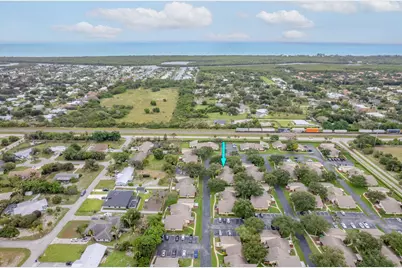 8019 SE Villa Circle, Hobe Sound, FL 33455 - Photo 38