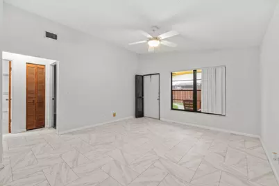 8019 SE Villa Circle, Hobe Sound, FL 33455 - Photo 12