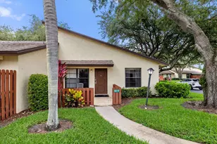 8019 SE Villa Cir, Hobe Sound, FL 33455 - Photo 1