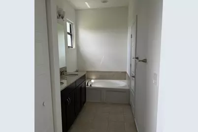 894 NE 191st Street, Miami, FL 33179 - Photo 16