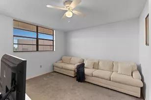 900 Colony Point Cir, Pembroke Pines, FL 33026 - Photo 20