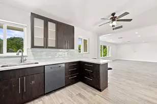 6530 Hayes St, Hollywood, FL 33024 - Photo 8